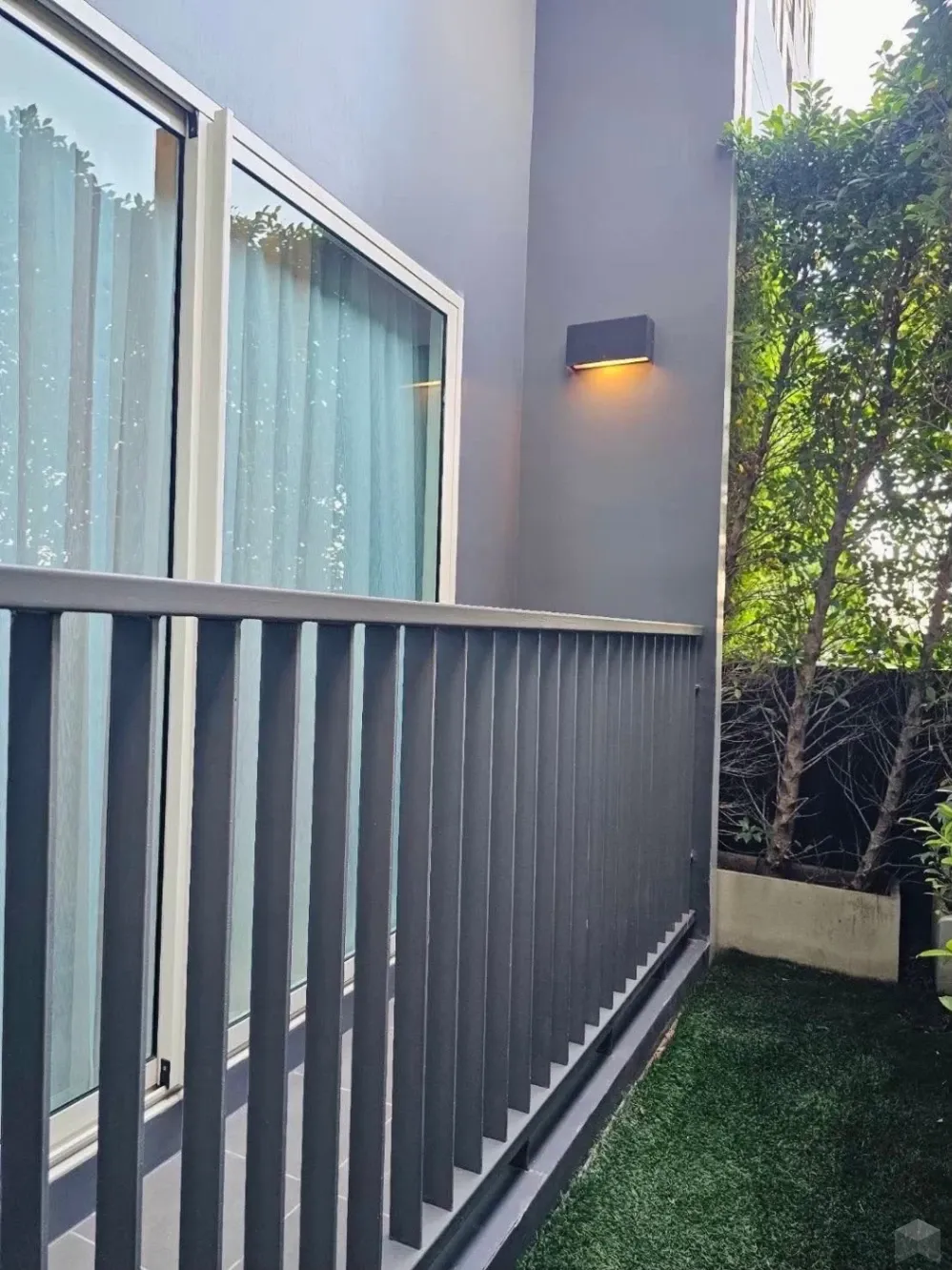 Rent Condo - 🌟 ให้เช่าคอนโดเฟอร์นิเจอร์ครบพร้อมอยู่ ใกล้ BTS วุฒากาศ | เมโทร สกาย วุฒากาศ (Metro Sky Wutthakat) 🏙️ Properties Wutthakat • Bangkok - Image 8