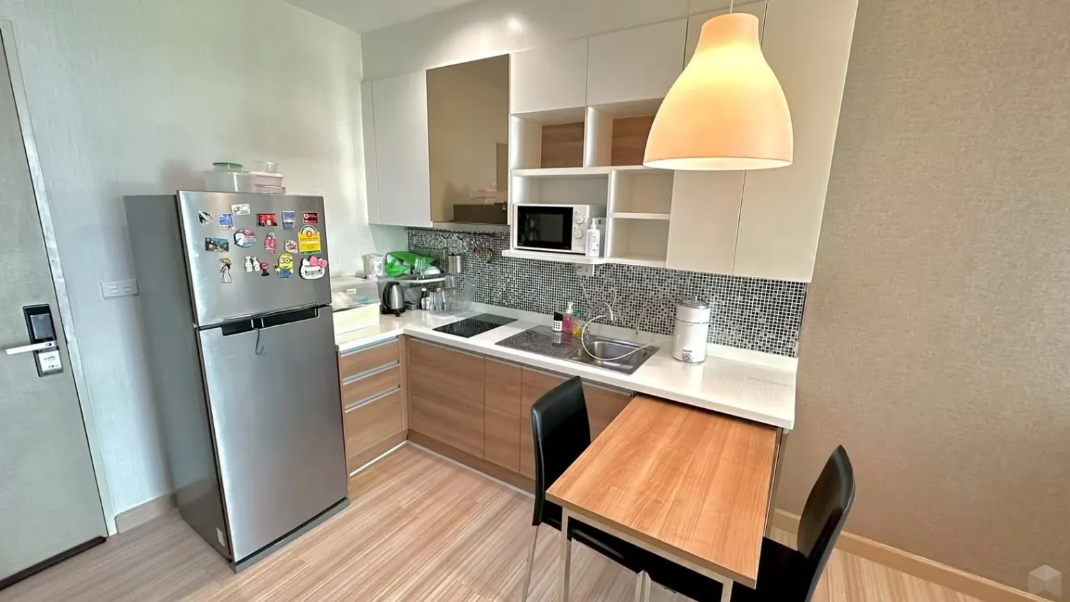 Sale/Rent Condo - 🌟 [ขาย/เช่า] คอนโดไซส์ใหญ่ เฟอร์ฯ บิ้วอินครบ ใกล้รถไฟฟ้าเพียง 200 เมตร | The Hotel Serviced Condo (รัตนาธิเบศร์) 🏙️✨ Properties Rattanathibet • Nonthaburi - Image 4