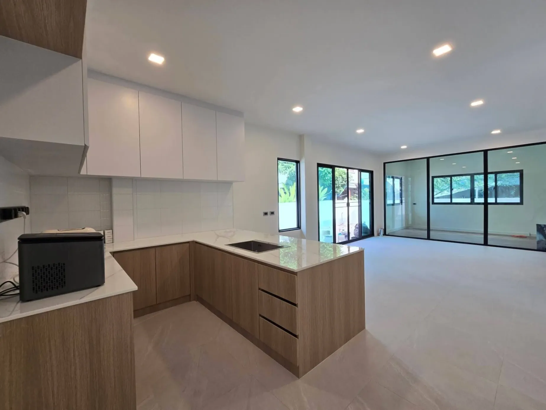 出售 别墅/住宅 - 🏡 [ขาย] บ้านเดี่ยวพร้อมโฮมออฟฟิศแยกส่วน ที่ดินใหญ่ จอดรถสะใจ | หมู่บ้านเมืองเอก โครงการ 3 (รังสิต) 房源搜索 兰实 • 曼谷 - Image 2