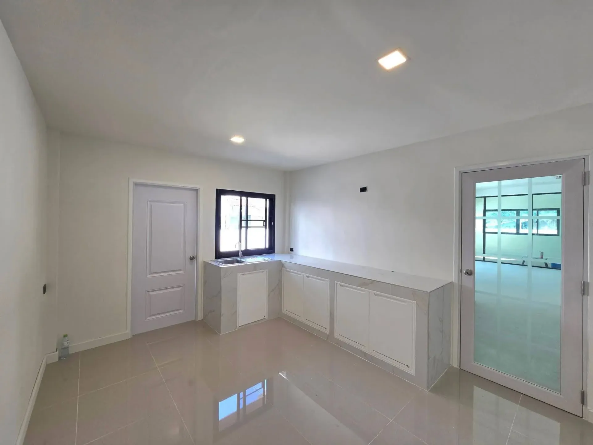 出售 别墅/住宅 - 🏡 [ขาย] บ้านเดี่ยวพร้อมโฮมออฟฟิศแยกส่วน ที่ดินใหญ่ จอดรถสะใจ | หมู่บ้านเมืองเอก โครงการ 3 (รังสิต) 房源搜索 兰实 • 曼谷 - Image 16