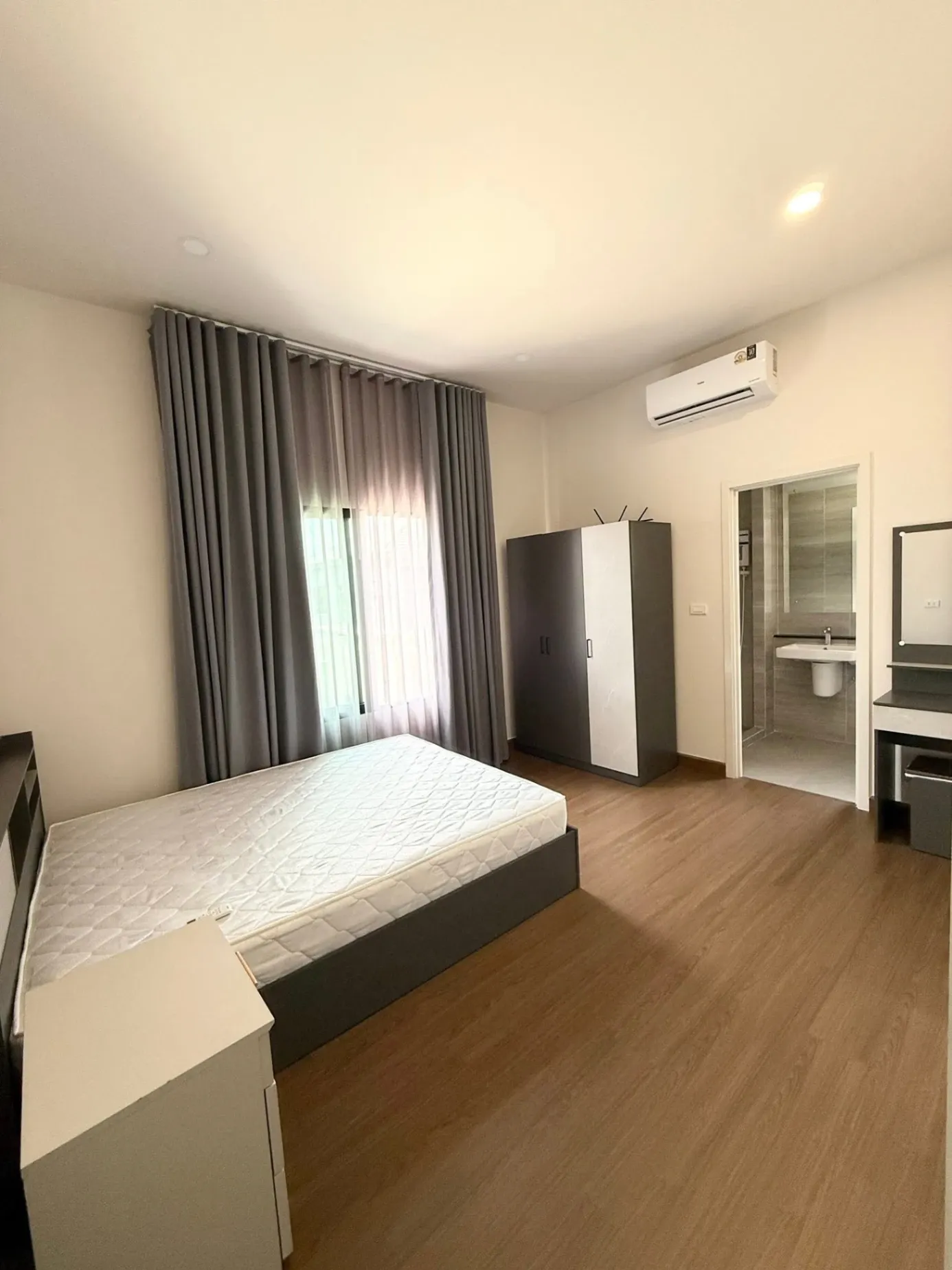 Sale/Rent Single House - 🌟 ขาย/ให้เช่าบ้านเดี่ยวหลังริม ซอยส่วนตัว เฟอร์นิเจอร์ครบพร้อมอยู่ | บริทาเนีย บางนา - ศรีวารี (Britania Bangna - Srivaree) 🏡✨ Properties Bang Na • Bangkok - Image 5