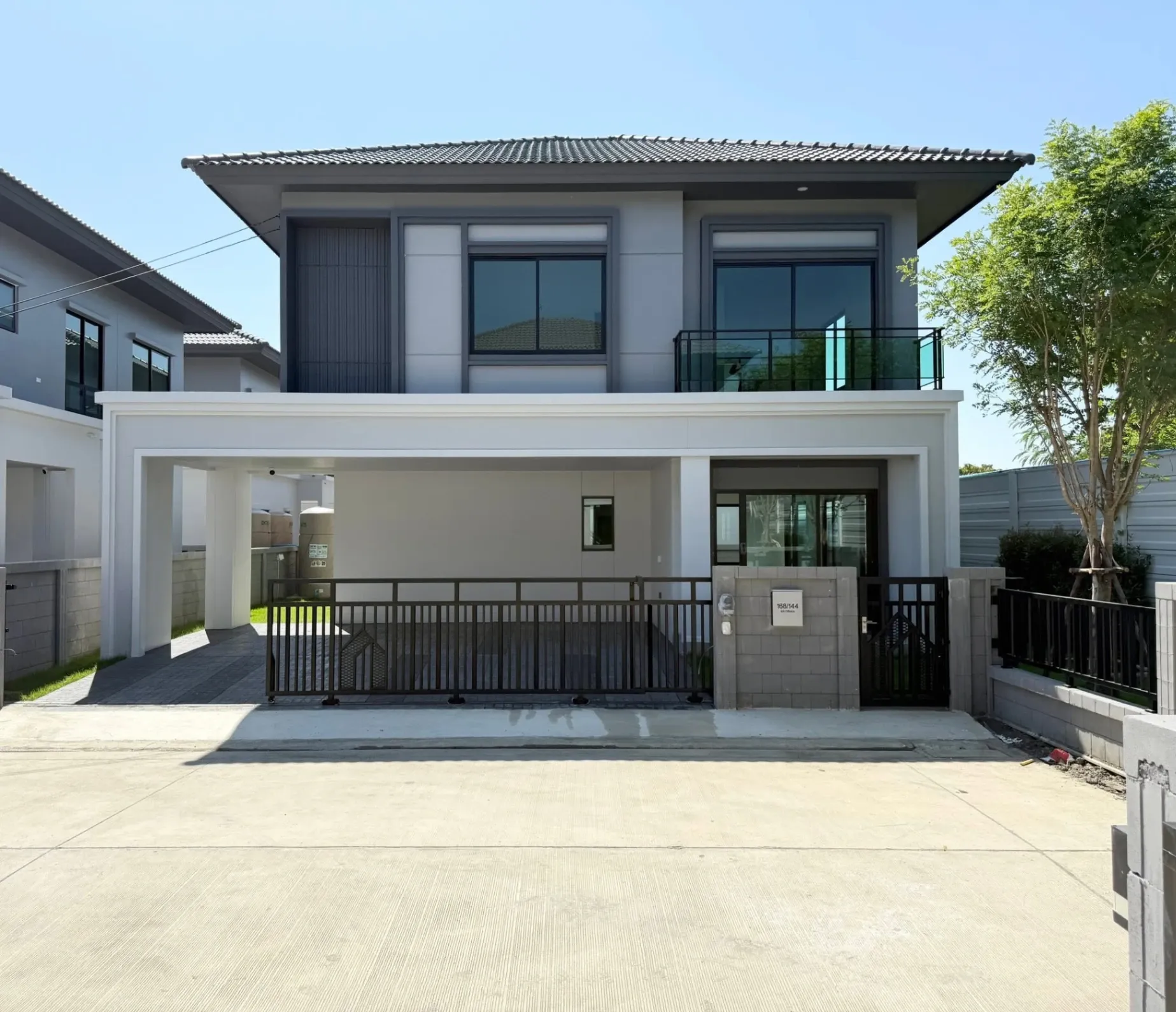 Sale/Rent Single House - 🌟 ขาย/ให้เช่าบ้านเดี่ยวหลังริม ซอยส่วนตัว เฟอร์นิเจอร์ครบพร้อมอยู่ | บริทาเนีย บางนา - ศรีวารี (Britania Bangna - Srivaree) 🏡✨ Properties Bang Na • Bangkok - Image 1
