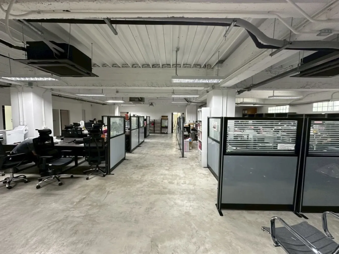 Sale/Rent Commercial Building - 🏢 โอกาสทองของนักลงทุน! ขาย/เช่า อาคารพาณิชย์ 7 ชั้น พร้อมโกดังขนาดใหญ่ | ทำเลทอง ซอยสุภาพงษ์ 3 (ใกล้ซีคอนสแควร์ & รถไฟฟ้าสายสีเหลือง) 🚀✨ Properties Srinakarin • Bangkok - Image 6