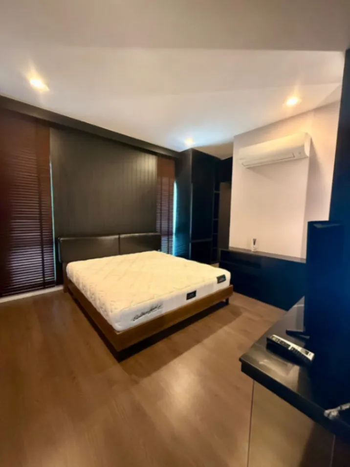 Rent Single House - [ให้เช่า] ✨ บ้านเดี่ยวหรูพร้อมอยู่ ✨ เศรษฐสิริ กรุงเทพกรีฑา 2 📍 ทำเลศักยภาพ ใกล้สวนส่วนกลาง บรรยากาศร่มรื่นเป็นส่วนตัว 🌳🍃 Properties Krungthep Kreetha • Bangkok - Image 16