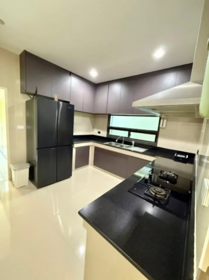Rent Single House - [ให้เช่า] ✨ บ้านเดี่ยวหรูพร้อมอยู่ ✨ เศรษฐสิริ กรุงเทพกรีฑา 2 📍 ทำเลศักยภาพ ใกล้สวนส่วนกลาง บรรยากาศร่มรื่นเป็นส่วนตัว 🌳🍃 Properties Krungthep Kreetha • Bangkok - Image 12