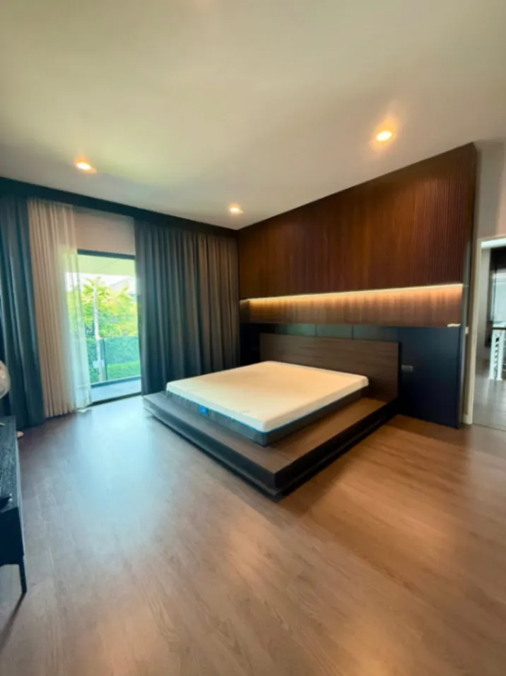 Rent Single House - [ให้เช่า] ✨ บ้านเดี่ยวหรูพร้อมอยู่ ✨ เศรษฐสิริ กรุงเทพกรีฑา 2 📍 ทำเลศักยภาพ ใกล้สวนส่วนกลาง บรรยากาศร่มรื่นเป็นส่วนตัว 🌳🍃 Properties Krungthep Kreetha • Bangkok - Image 7