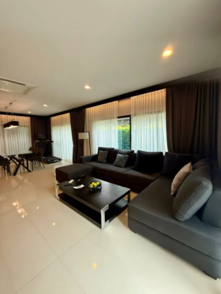 Rent Single House - [ให้เช่า] ✨ บ้านเดี่ยวหรูพร้อมอยู่ ✨ เศรษฐสิริ กรุงเทพกรีฑา 2 📍 ทำเลศักยภาพ ใกล้สวนส่วนกลาง บรรยากาศร่มรื่นเป็นส่วนตัว 🌳🍃 Properties Krungthep Kreetha • Bangkok - Image 2