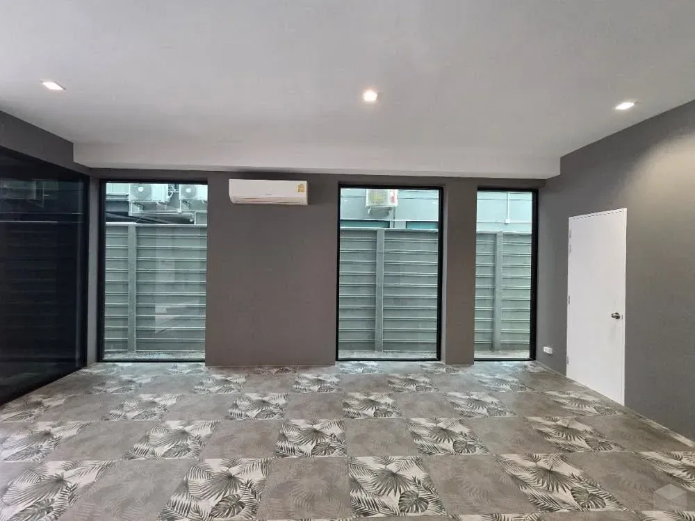 Rent Office Space - 🌟 ให้เช่าโฮมออฟฟิศพร้อมใช้งาน ทำเลทองรัชดา–พระราม 9 | THE PENTAS 🏙️✨ Properties Rama 9 • Bangkok - Image 8
