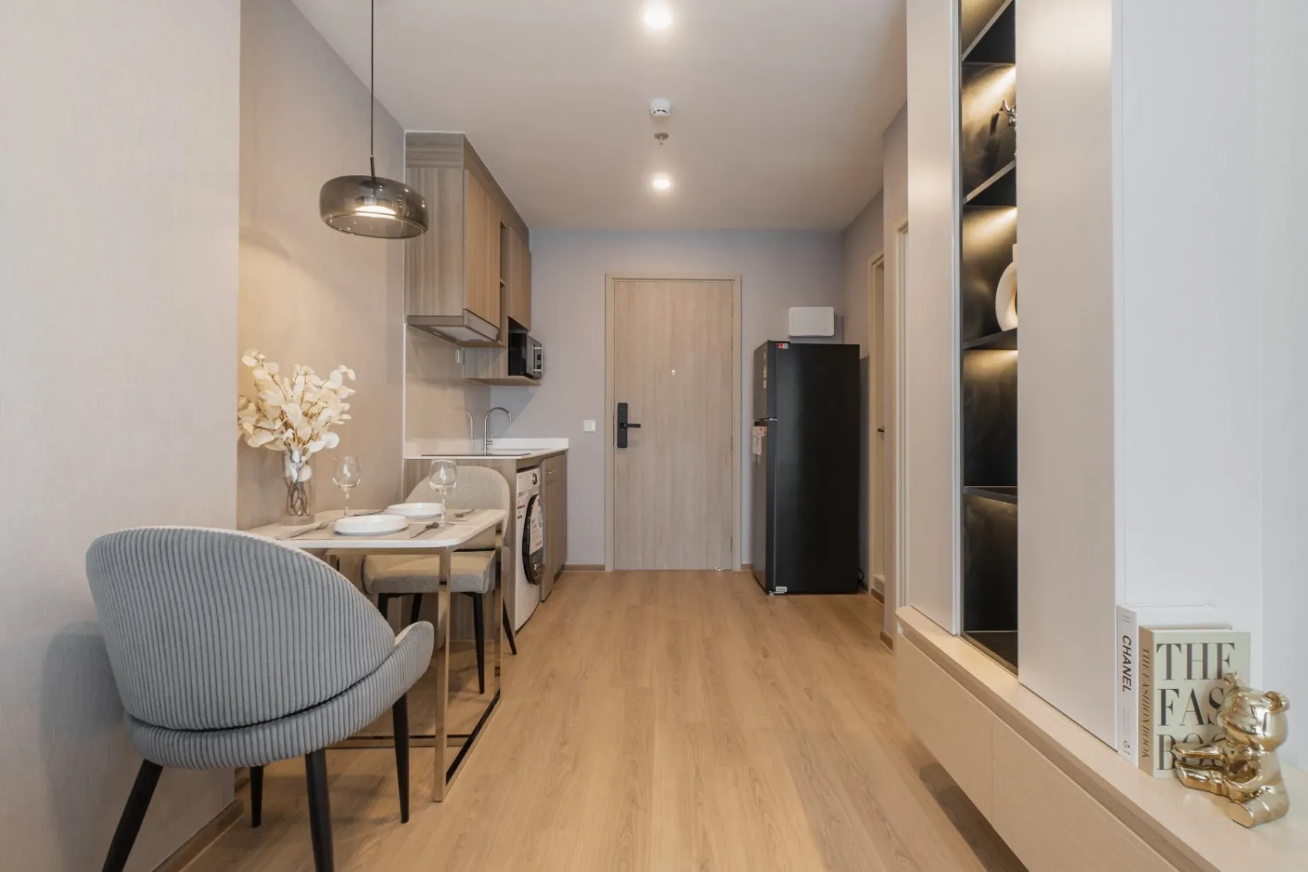 Rent Condo - 🌟 [ให้เช่า] คอนโดห้องใหม่แกะกล่อง ชั้นสูง วิวสวนเบญจกิติ | LIFE พระราม 4-อโศก Properties Asoke • Bangkok - Image 5