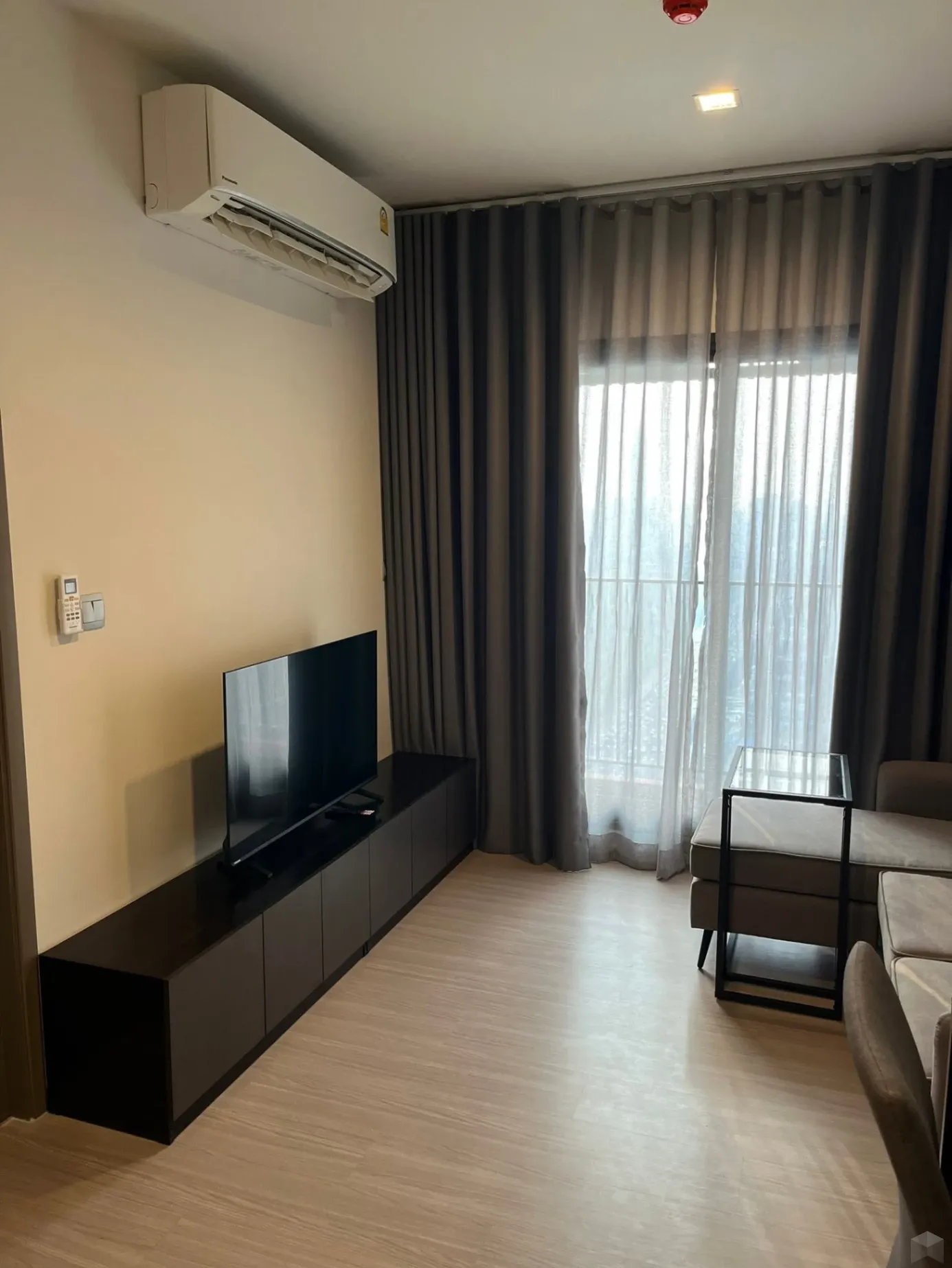 Rent Condo - 🌟 ให้เช่าคอนโดชั้นสูง วิวเมืองเปิดโล่ง พร้อมเข้าอยู่ | Life Asoke Hype 🏙️✨ Properties Asoke • Bangkok - Image 4