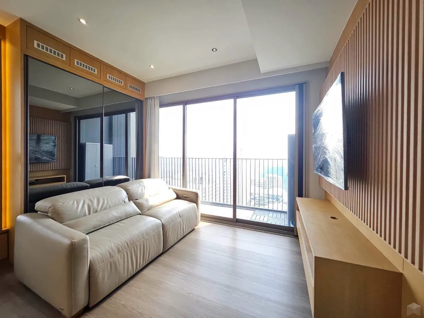 Rent Condo - ✨🌳 ให้เช่าคอนโดหรู 3BR ห้องมุม วิวป่า 30 ไร่ ใกล้ Mega Bangna | Whizdom The Forestias (วิสซ์ดอม เดอะ ฟอเรสเทียส์) Properties Bang Na • Bangkok - Image 14