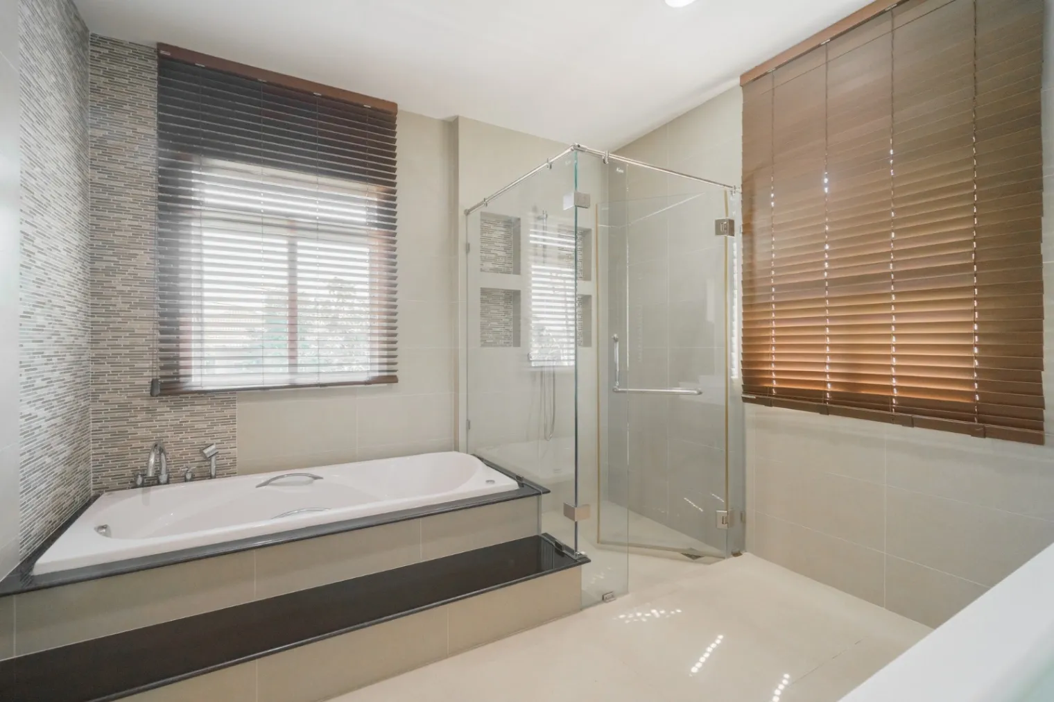 Sale/Rent Single House - หลุดขายด่วน! บ้านหรู 3 ชั้น ติด Wellington College (กรุงเทพกรีฑา) เดินไปเรียนได้เลย สภาพรีโนเวทใหม่เอี่ยม ราคาดีที่สุดในโครงการ! ✨ Properties Krungthep Kreetha • Bangkok - Image 18