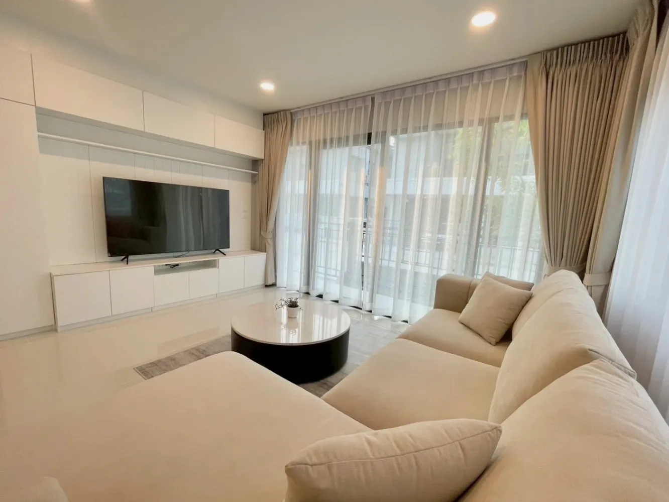 Rent Single House - 🏡 [ให้เช่า] บ้านเดี่ยวหรูสไตล์ Modern ✨ Centro บางนา (เฟส 1) Properties Bang Na • Bangkok - Image 2